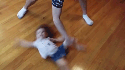 铭洋说育儿|神回复：用叔叔阿姨造句，必须同时得罪两个人，评论区大神够狠！