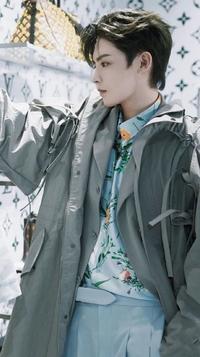 张雨绮|央视怒批代孕,一把撕下张雨绮“遮羞布”,化妆师竟是代孕老板?