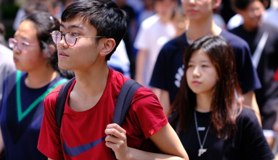 大学|省内上大学和省外上大学的差距，远不止零星半点，幸亏没选错