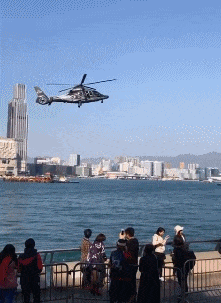 萌萌萌说|“我老婆很像范冰冰，你们是不是嫉妒了？”评论区精彩了！哈哈哈