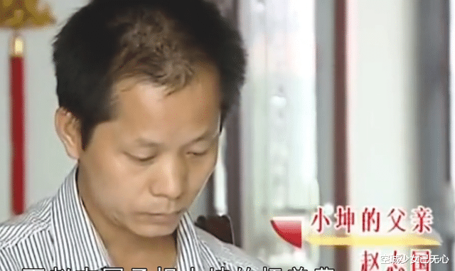 单亲妈妈独自抚养儿子8年,父亲出现后,儿子却毫不犹豫跟父亲走