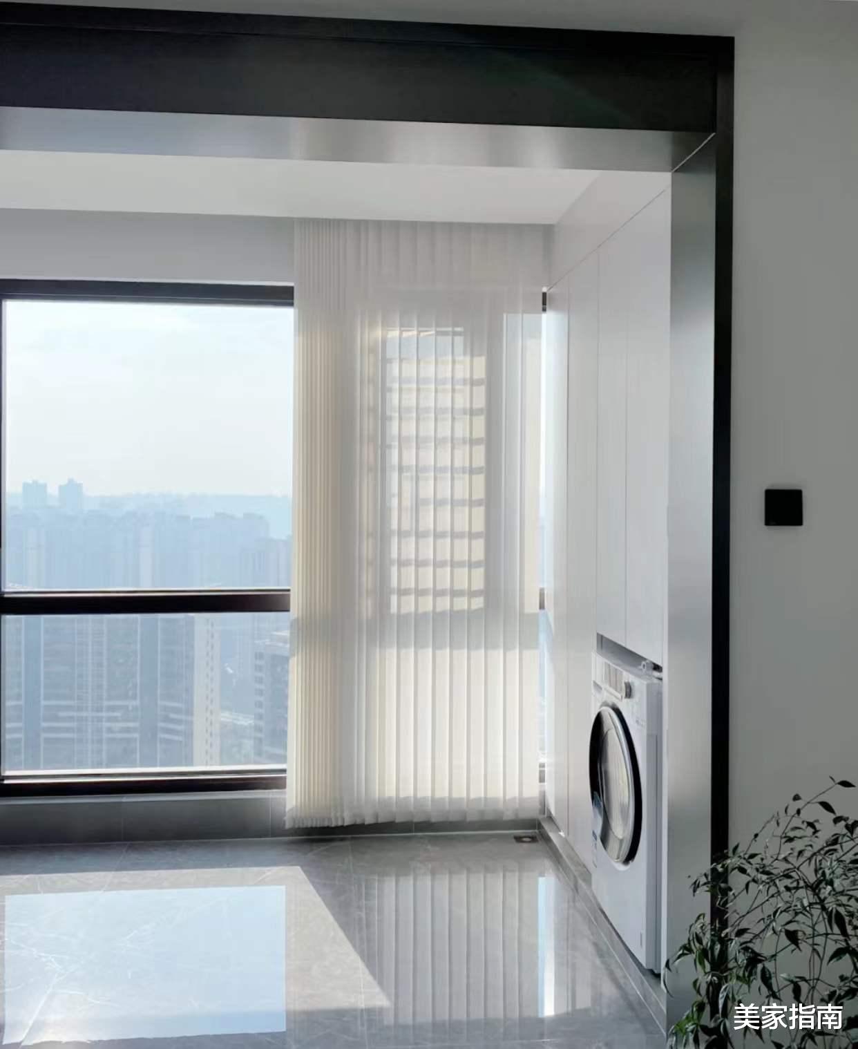 阳台装推拉门好，还是客厅阳台打通好？来听听过来人的经验