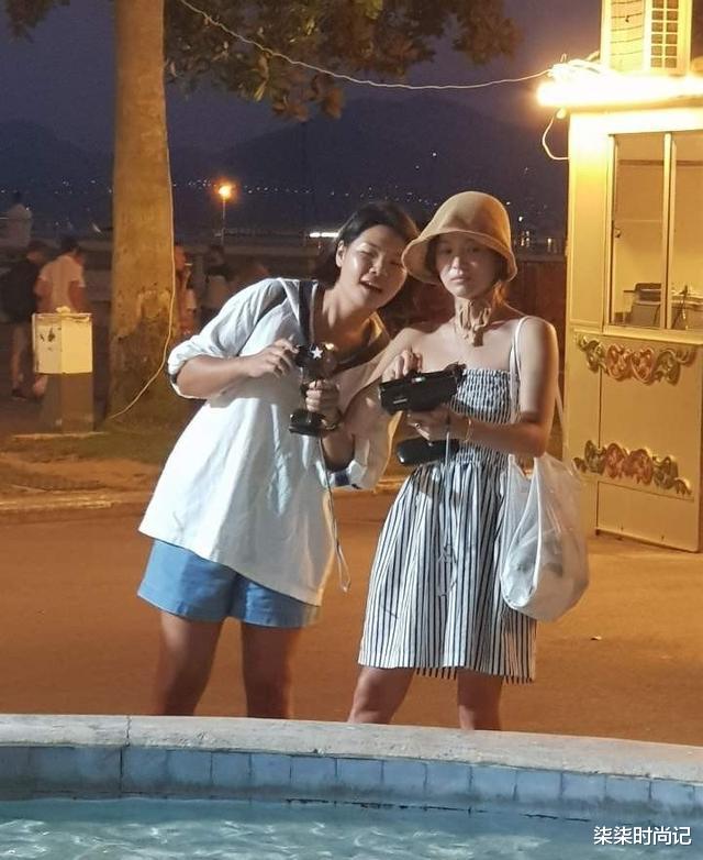 宋慧乔|宋慧乔终于复出拍戏！片场穿阔腿裤身材暴瘦，满脸忧郁没有笑颜