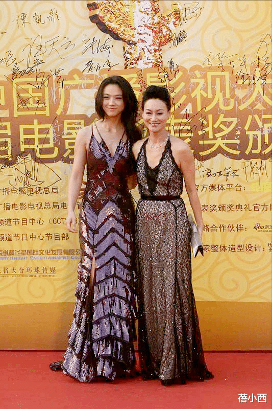 蓓小西|真正性感的女人,气质是从骨子里散发出来的,看看汤唯就知道