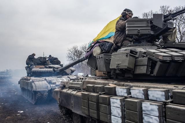 大規模沖突爆發，烏克蘭大軍壓境克裡米亞，俄羅斯和北約均介入-圖6
