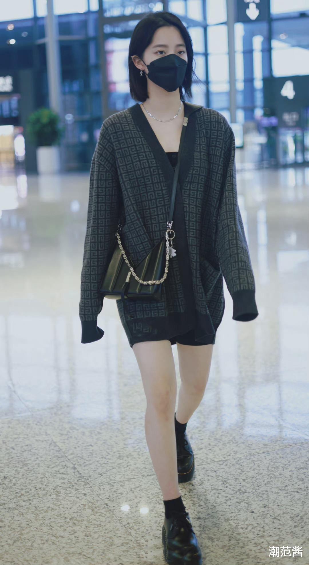 芦笋|欧阳娜娜短发被评“叛逆少女”？网友：又甜又飒组合穿搭真香