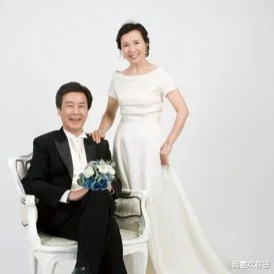 我喜欢你恩 和相亲对象去酒店，我去便利店买饮料，店主：妹儿，结婚要看准