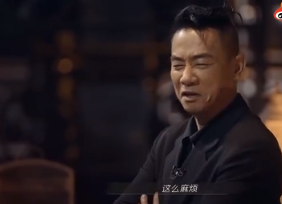 如懿传|热狗晒20多岁青涩年轻照，被网友集体吹彩虹屁，回复实力搞笑可爱