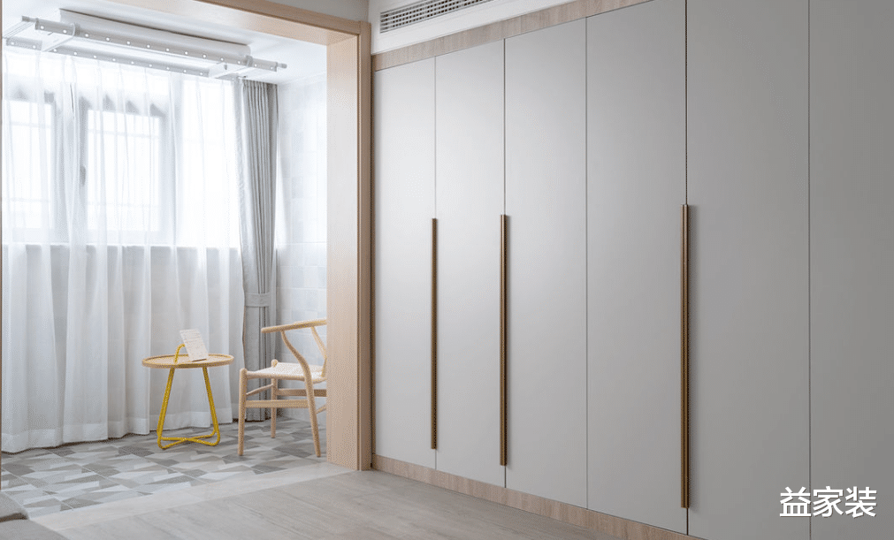 原木风和小户型的黄金组合,即使采光不足,也能保持通透明亮