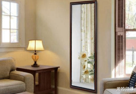 |把镜子放在客厅要注意些什么