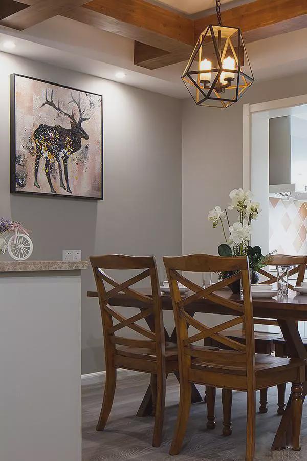 120平美式新房,刚装修完邻居就争先上门观赏,都说很喜欢书房