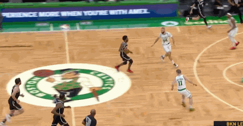 凱里·歐文|砸歐文被終生禁賽！三巨頭104分！演假球?qū)嶅N了！