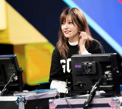 赵薇|42岁赵薇的亲哥哥曝光,难怪妹妹事业如此成功,网友:不得不服了