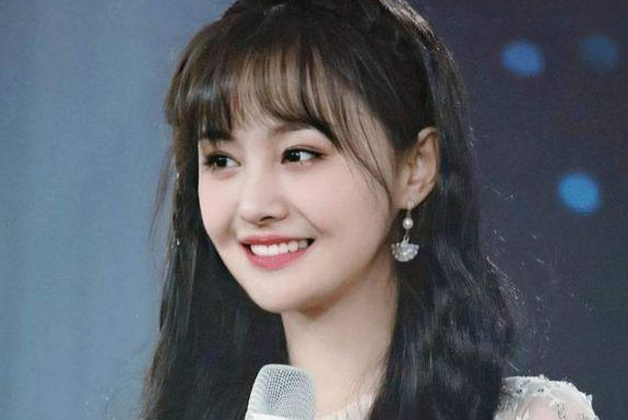 郑爽|郑爽说要“一锅端”，张雨绮代孕合同就曝光，杨幂杨颖会中招吗？