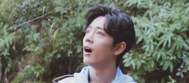 绚丽的小彩虹 冰火两重天？肖战“双重惊喜”风靡海外！抵制者用狠手段攻击商家