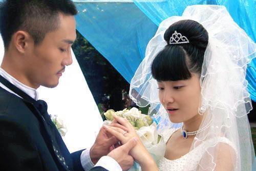 东东妈讲育儿|《再见爱人》:婚姻最大的遗憾是,感情能共情,精神却无法共鸣!