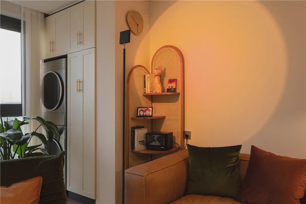 107㎡简约复古，硬装简单设计，以色彩与软装为主，效果高级独特