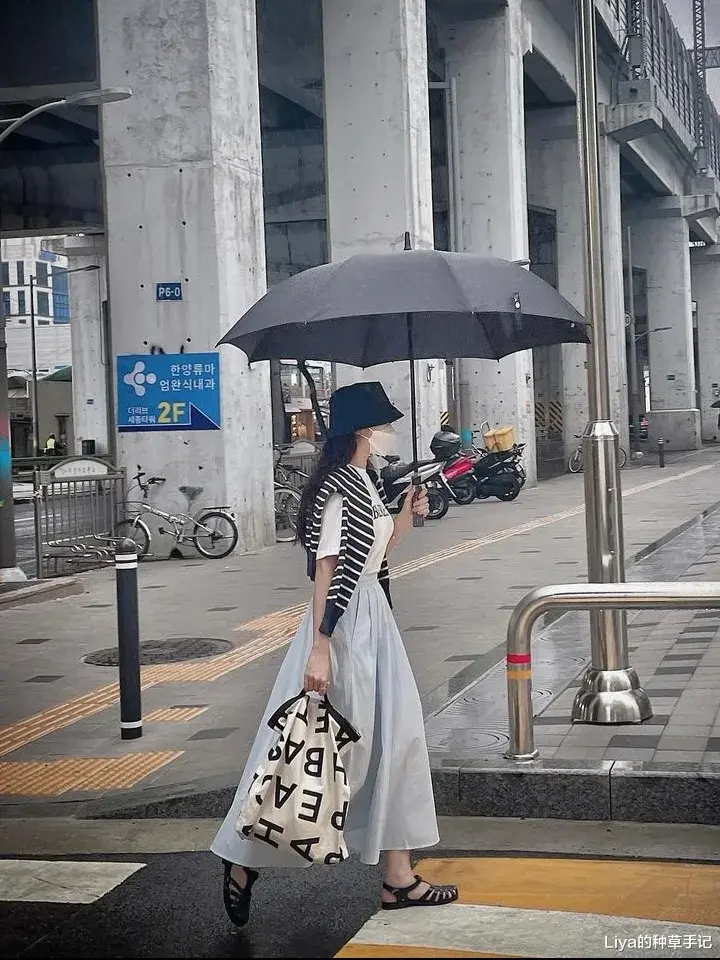 Liya的种草手记|今夏“罗马凉鞋”，火了