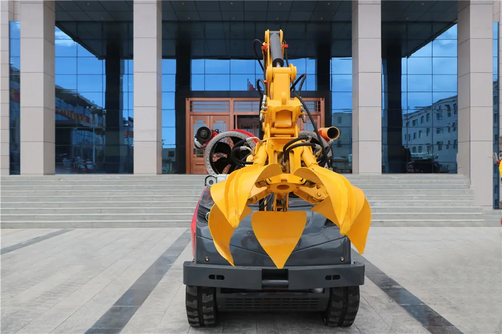 中国消防 “我是身怀绝技的消防机器人！”