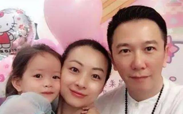 温兆伦|温兆伦：三婚两离生活混乱，三度坑前女友，现成宠妻好丈夫