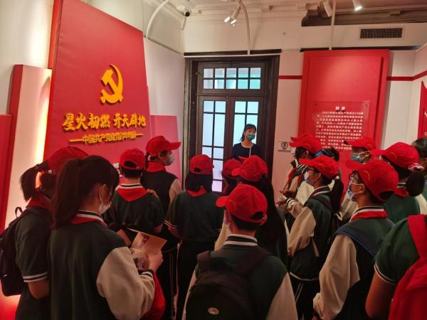 长江日报 红色景点火爆   八七会址纪念馆“建党百年特展”迎来参观高峰