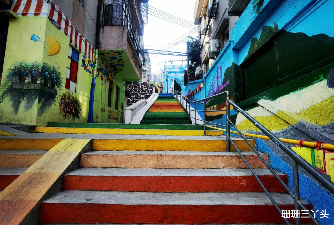 珊珊三丫头 广州这“小众”童话村落，有鲜艳的彩虹、海洋、花朵，0元拍照地