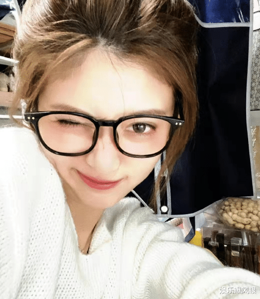 孔汝淳|《心动4》孔汝淳拿外卖被偶遇，穿睡衣被嘲“大只”，网友：真土