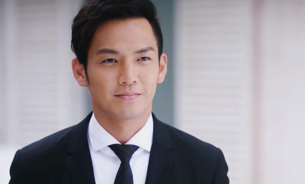 钟汉良|隐瞒了多年，钟汉良老婆终于曝光了，长相靓丽，难怪一直不愿公开