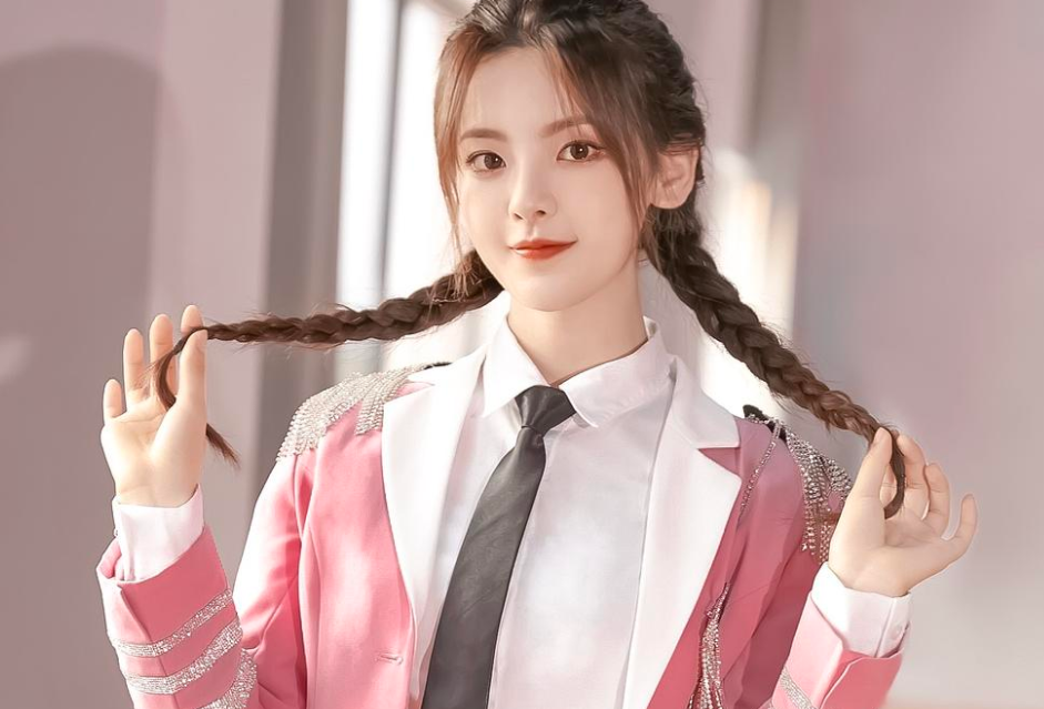 赵本山|杨超越草根的出生，没有包袱，不喂毒鸡汤，不被尘世裹挟