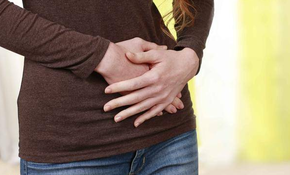 肝癌|小伙每天大便5-6次，查出肝癌，医生直言：身体3处异常，早查CT