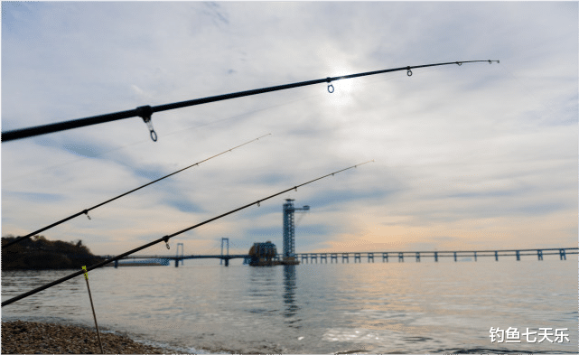 啃老|钓到大鱼别激动！一周内数人因钓鱼溺亡，最小的仅19岁