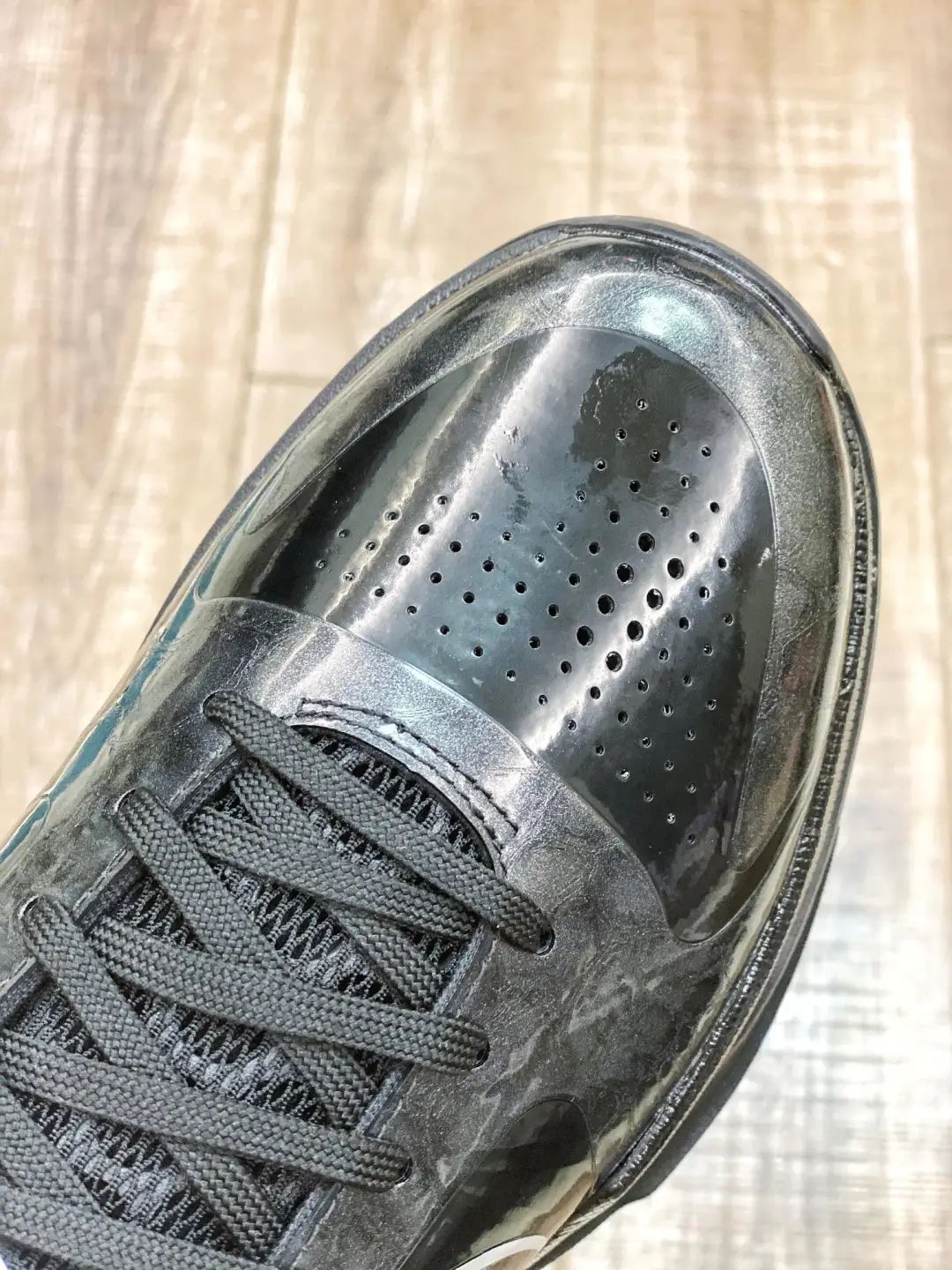 南方鞋匠|致敬科比！耐克Zoom Kobe 5黑武士开箱，简直帅呆了！