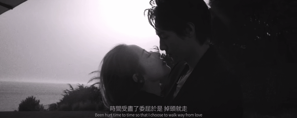 InsDaily|萧亚轩与小16岁男友分手了，恋爱小天才人设要崩了吗？