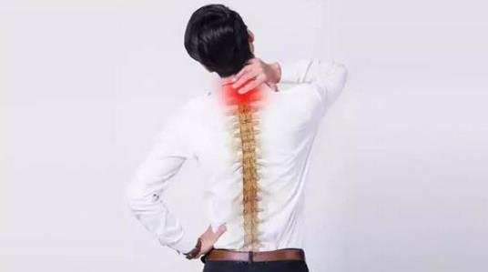 颈椎病|颈椎病容易和5种疾病混淆，一定要擦亮眼睛，辨别清楚！