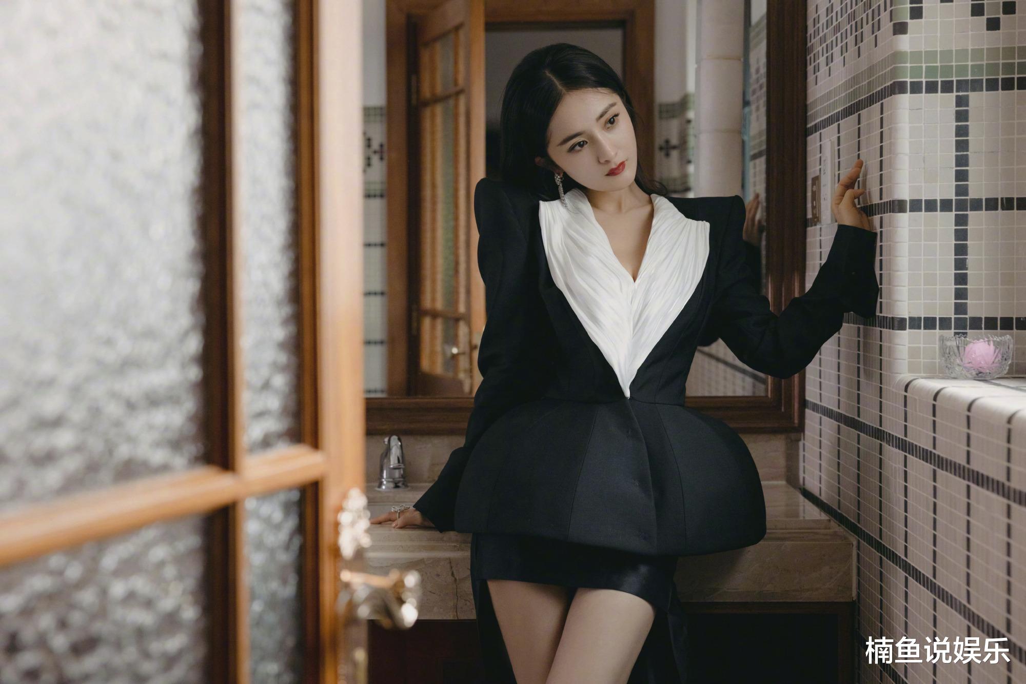 杨幂|杨幂不愧是一线女星！西装造型大秀美腿，34岁气场女王太美了