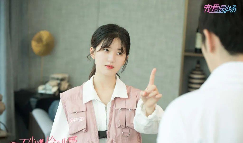 赵露思|新剧造型拉垮，赵露思成了“秃头少女”？！