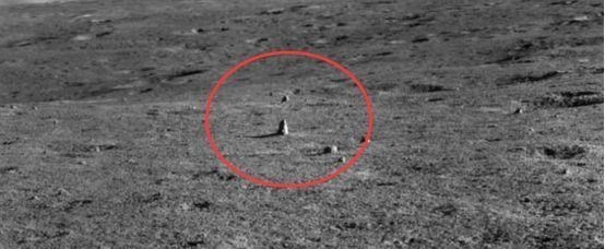  中国在月球拍摄到“石碑”照片，科学家看了之后给出了合理解释