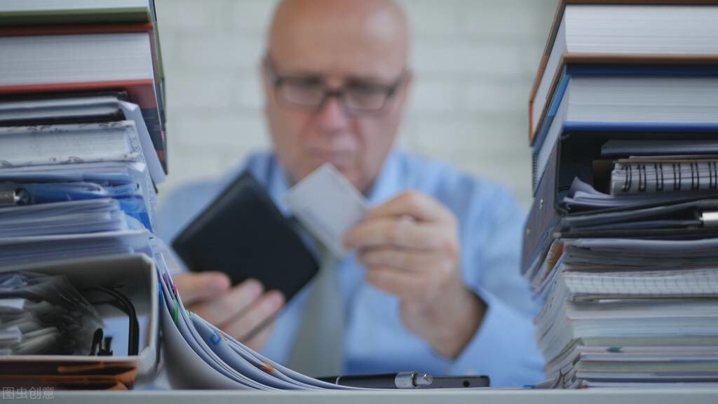 催收 信用卡逾期，催收人员让我先还部分欠款，再分期，可信吗？