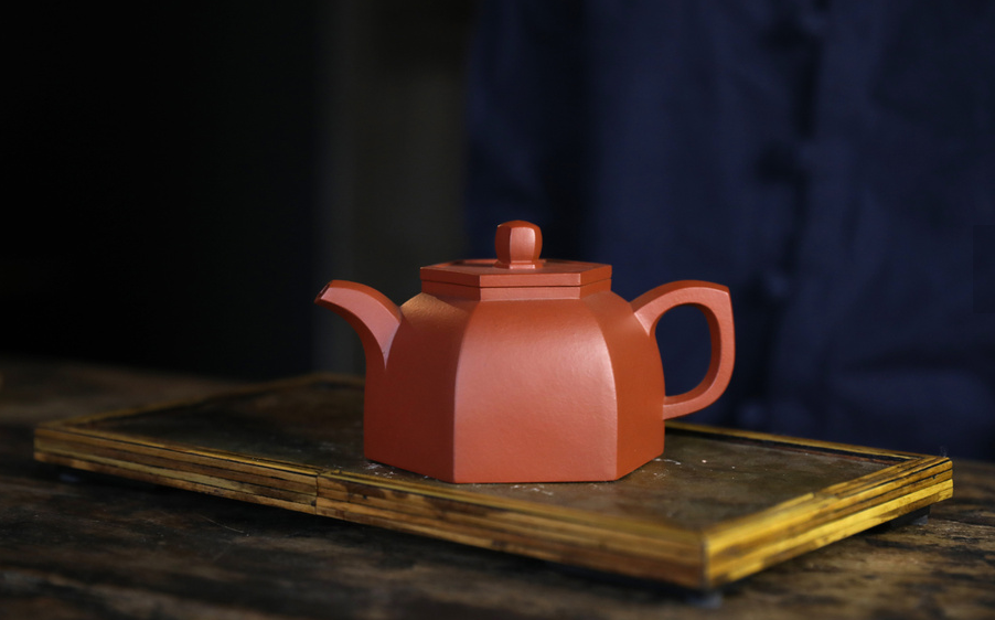 小品|紫先生—紫砂壶：朱泥，相遇即是缘