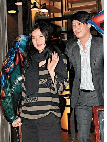 张柏芝|她28岁嫁给黎明，却败光他七亿家产，如今二婚过成这样