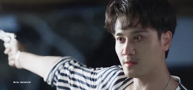 封潇声|《阳光之下》大结局：封潇声下线，柯莹哭了，她到底爱没爱过他？