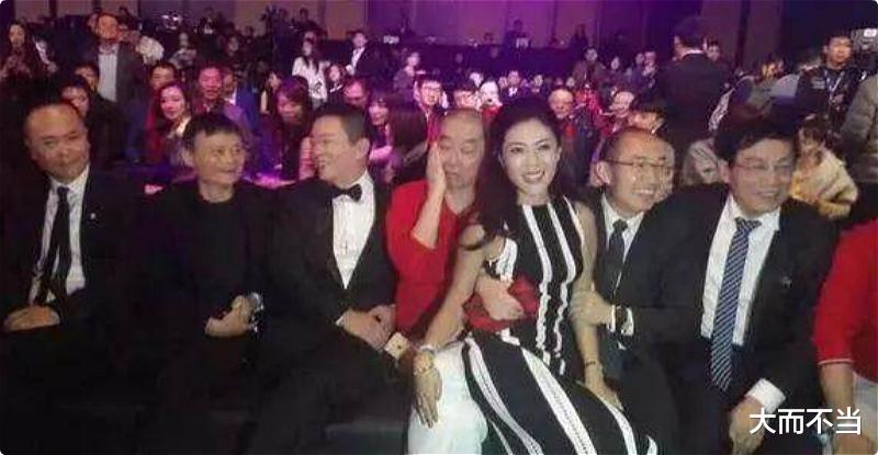 蒋雯丽|艺人在富豪面前有多卑微？苏芒范冰冰不算什么，李连杰才最讽刺