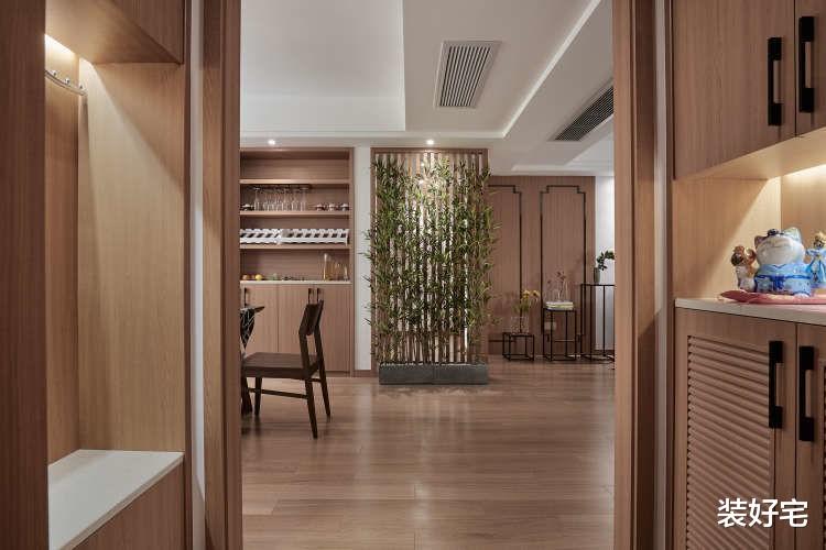 甲醛|139平原木风，玄关就非常吸引人，卧室这样装，衣柜书桌都有了