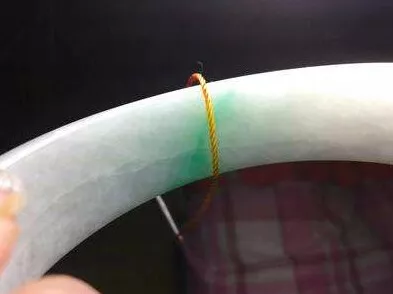 翡翠|80000元和800元的翡翠有啥区别