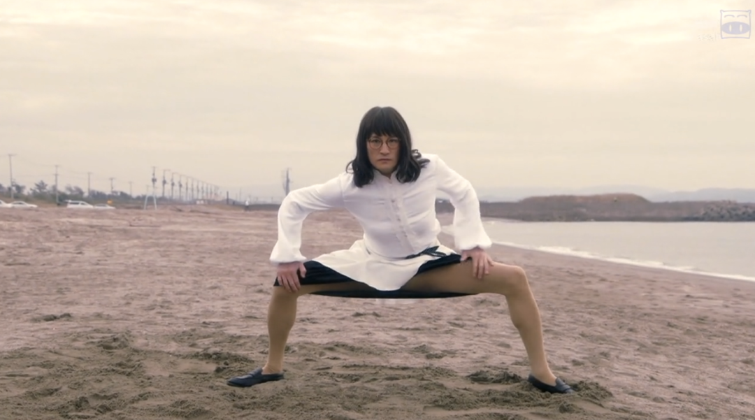 喜临门|山田凉介穿女装，男偶像变女偶像