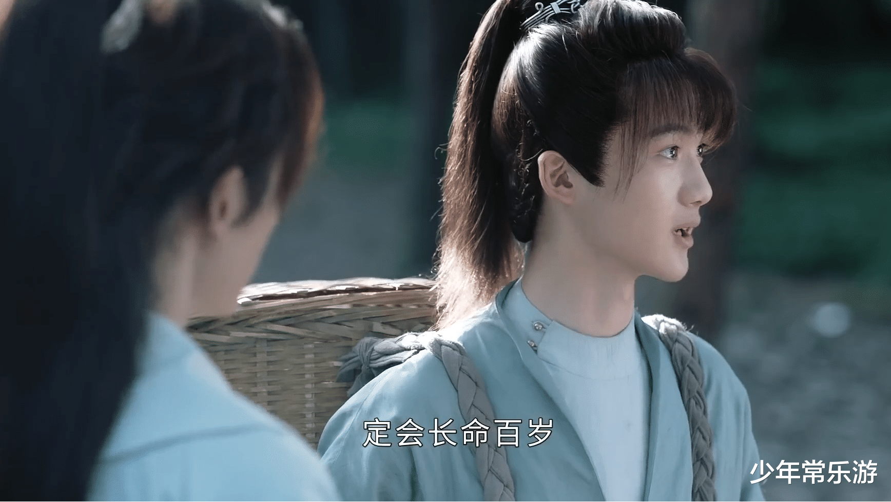 叶白衣|山河令:龙渊阁少主吟的诗是什么意思,为什么惹得叶白衣叫他闭嘴