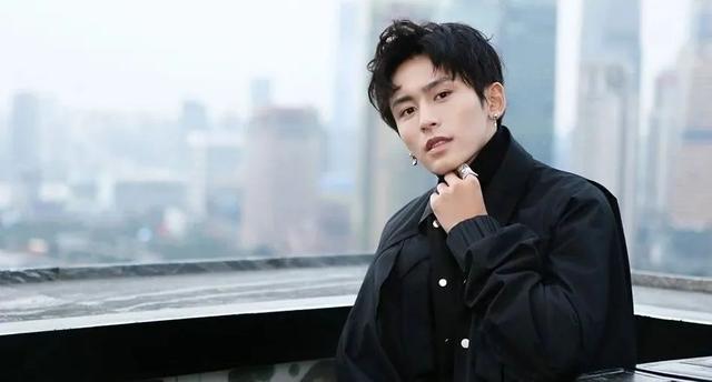 蒋雯丽|张哲瀚最新行程曝光！其大名登上日本头条新闻，当地网友反应热烈