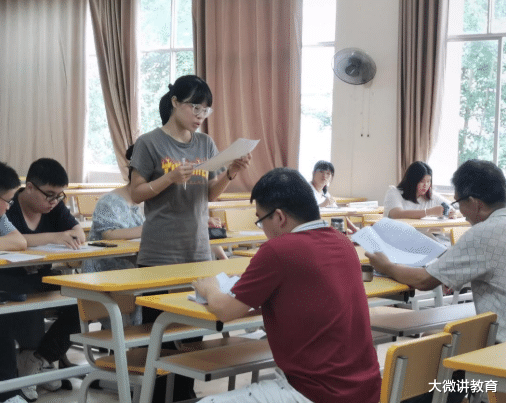 太和医院|大四实习还要交学费？女生“神吐槽”学校火了，说出大学生心声