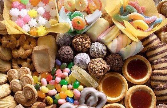 大脑|老年痴呆症跟“吃”有关吗？4类食物，少吃一点，或让大脑有活力