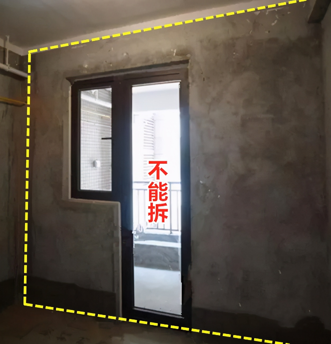 |厨房带有阳台别浪费了，并入空间可大一倍，做洗衣间更方便美观